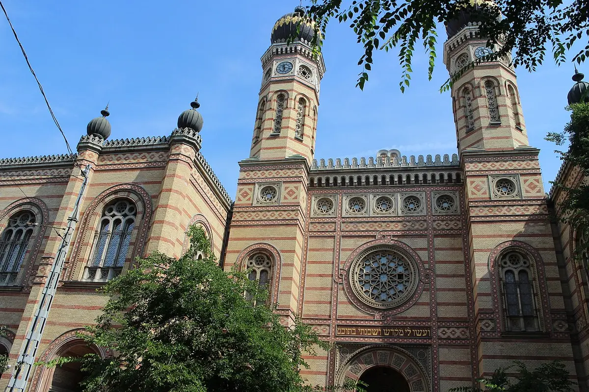 The Moorish Revival front of the Dohány Street Synagogue, with two onion-domed towers