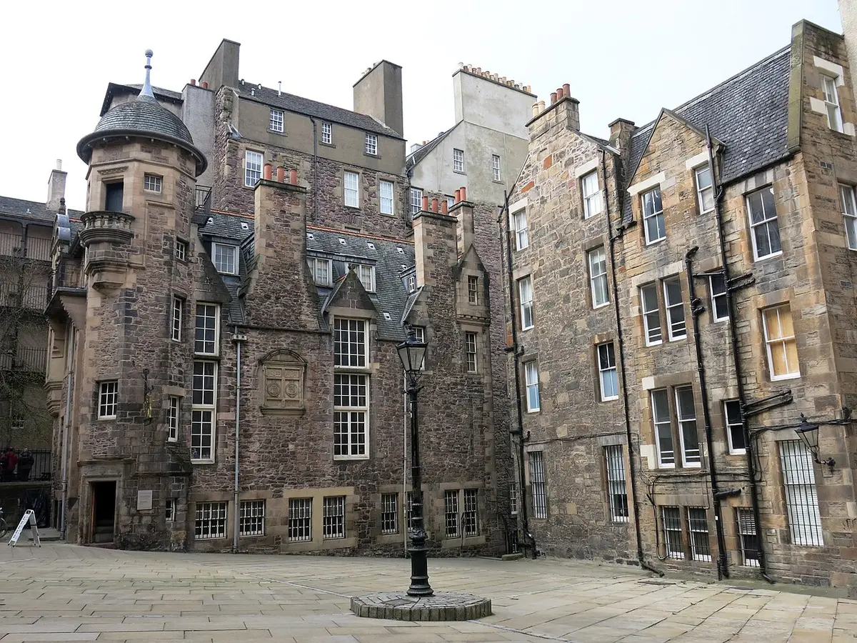 Lady Stair’s House, a 17th-century stone house with a turret, in a paved close off the Lawnmarket