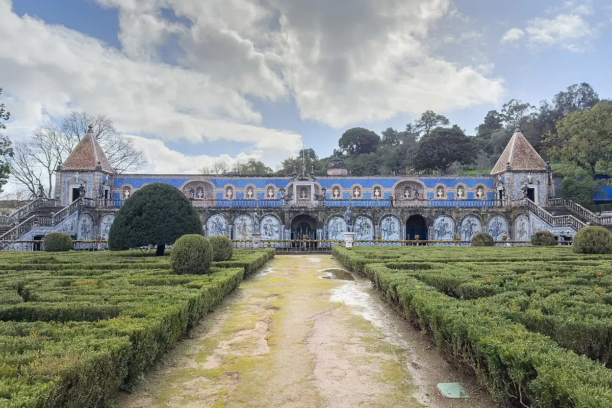 The Gallery of Kings at Palácio Fronteira, a tiled terrace above a formal box-hedge garden