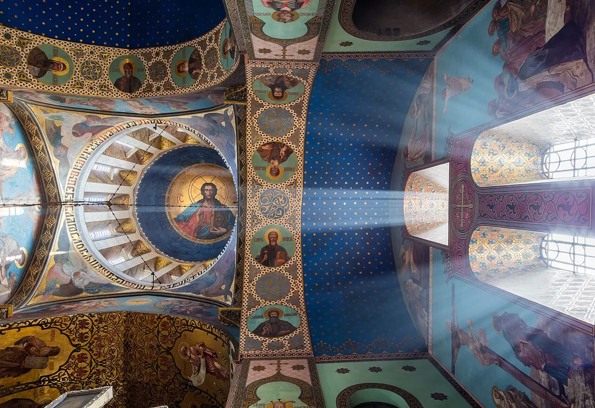 Painted vaults and the dome inside Sioni Cathedral, lit by the windows of the drum